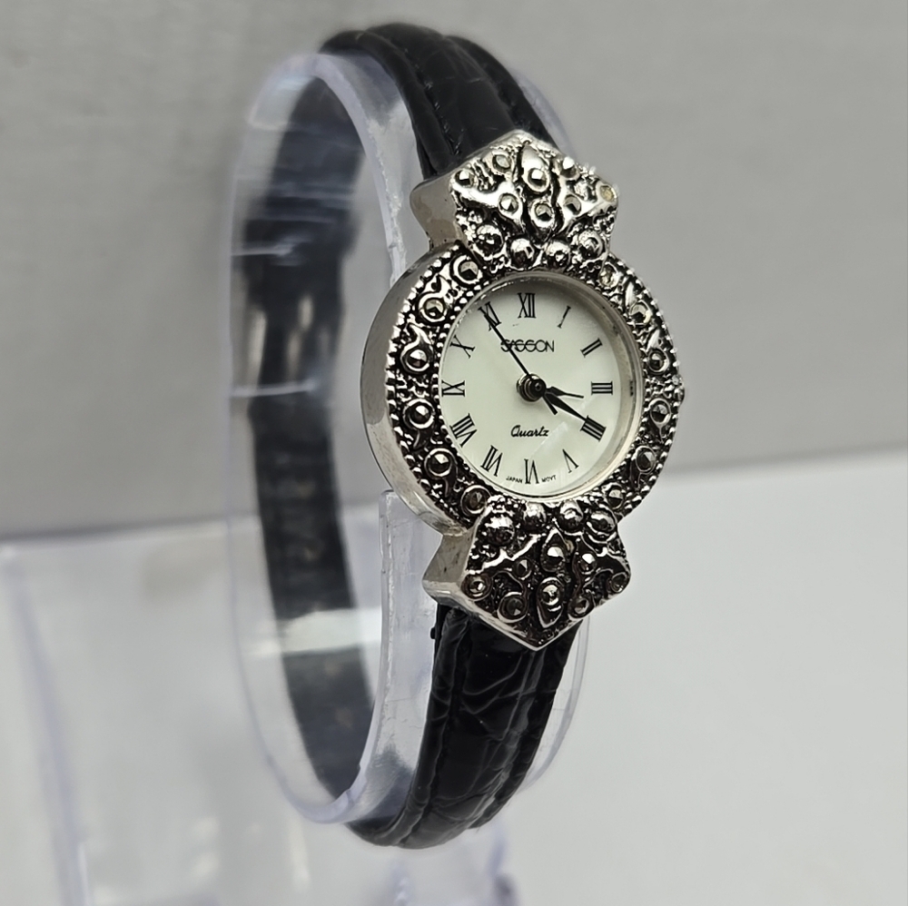 Womens Vintage Sasson Watch Silver Tone Mother of Pearl Marcasite New Battery - Picture 3 of 12